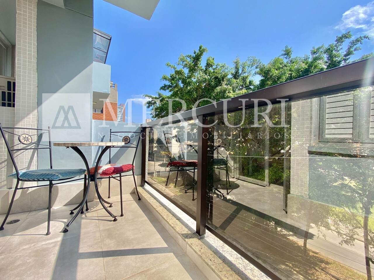 Apartamento à venda no Enseada: 