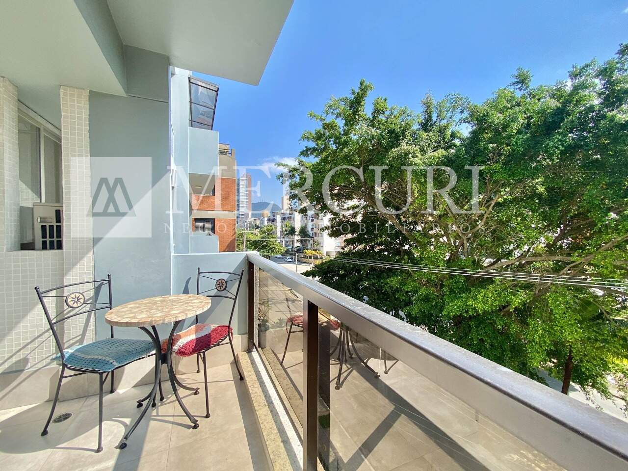 Apartamento à venda no Enseada: 
