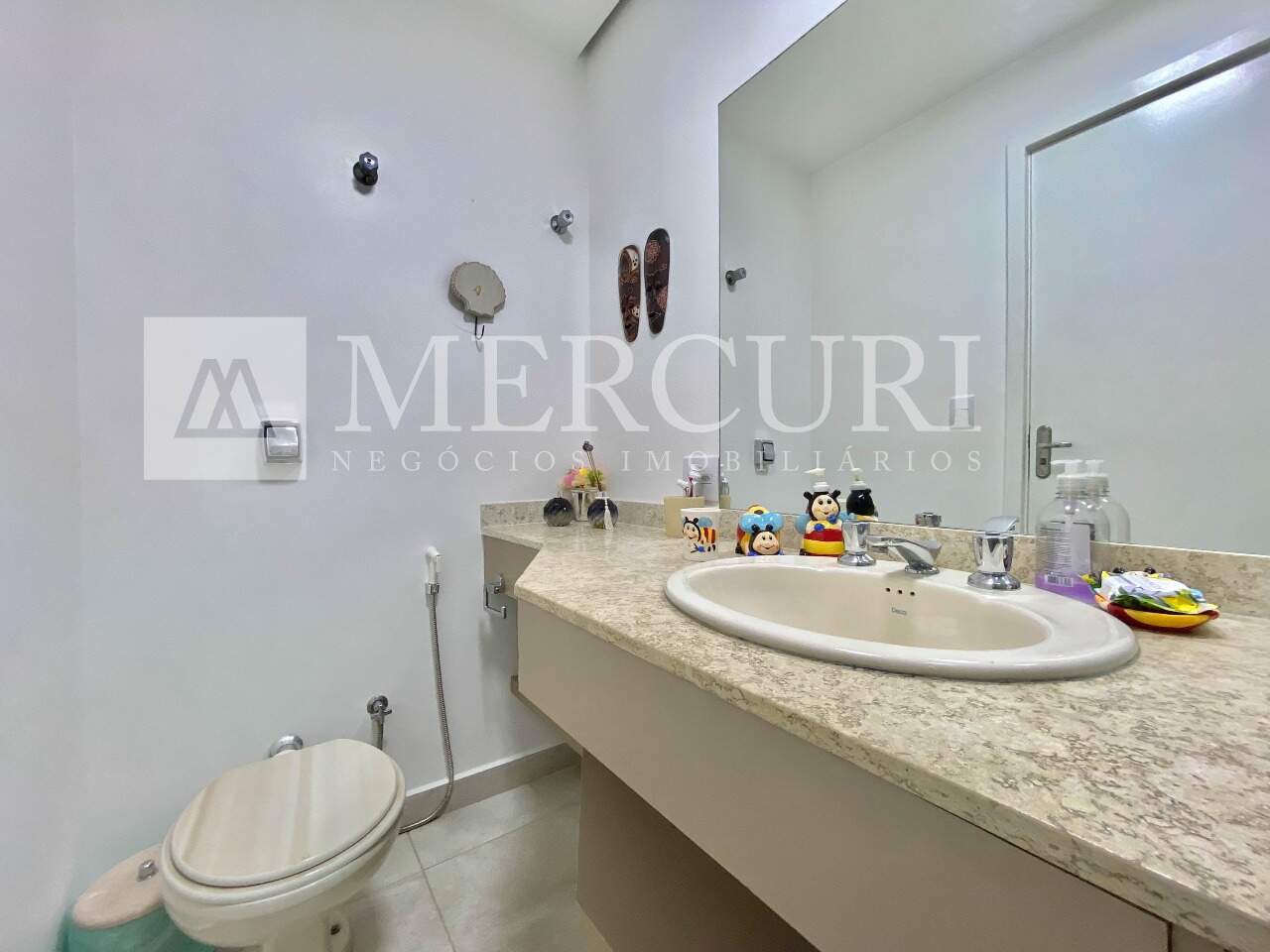 Apartamento à venda no Enseada: 