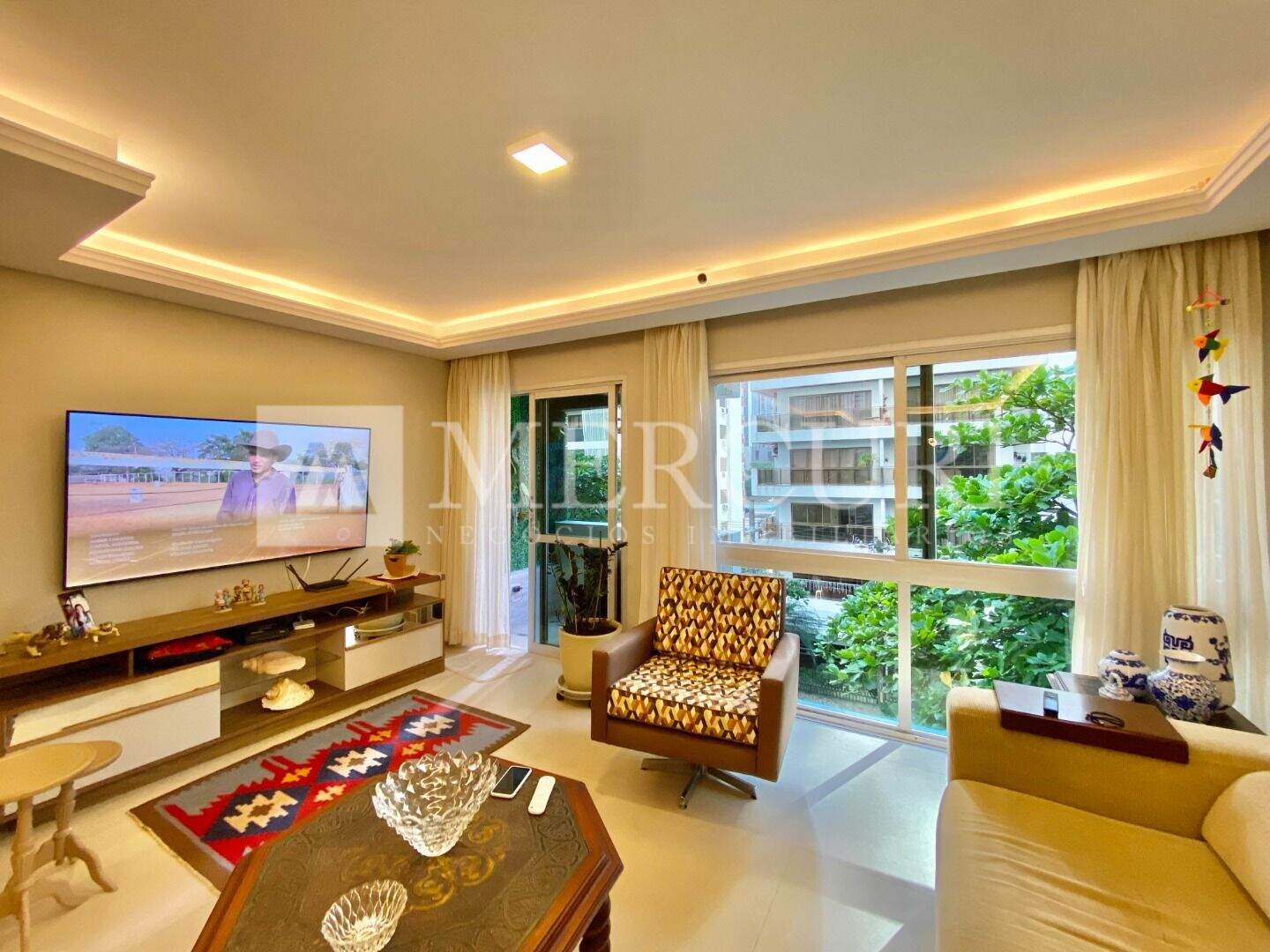 Apartamento à venda no Pitangueiras: Busca por apartamentos a venda no Guarujá na Praia das Pitangueiras? Consulte a imobiliária em Guarujá e imobiliaria em Guarujá para mais detalhes.