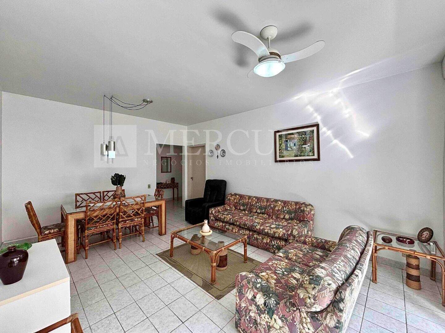 Apartamento à venda no Pitangueiras: 