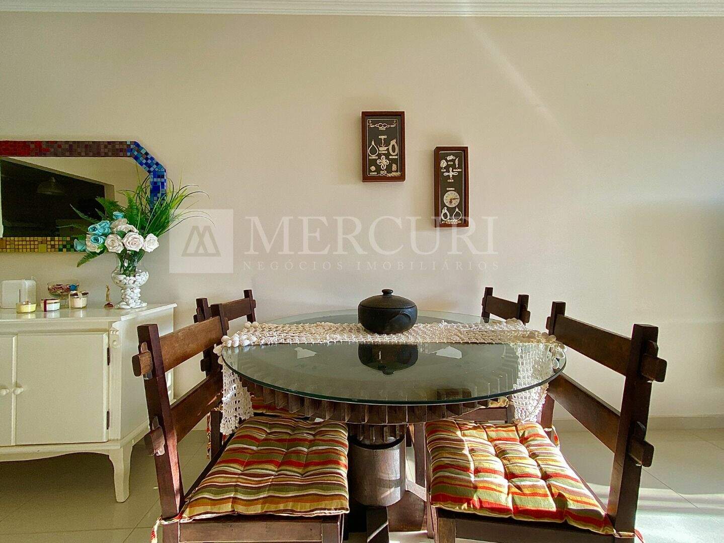 Apartamento à venda no Enseada: 