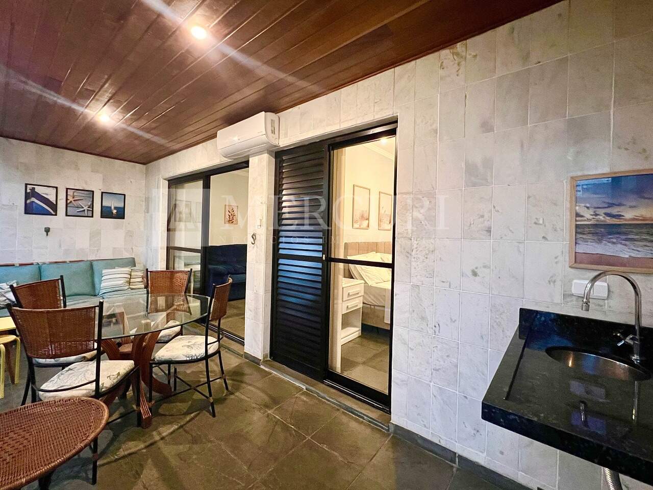 Apartamento à venda no Enseada: 