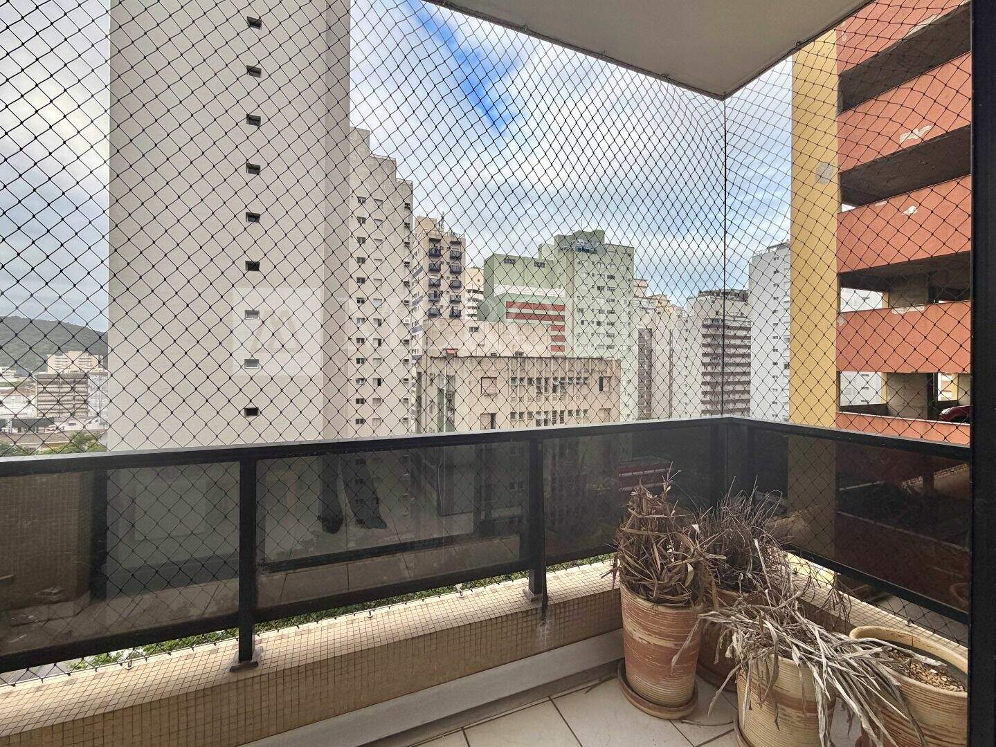 Apartamento à venda no Pitangueiras: Busca por apartamentos a venda no Guarujá na Praia das Pitangueiras? Consulte a imobiliária em Guarujá e imobiliaria em Guarujá para mais detalhes.