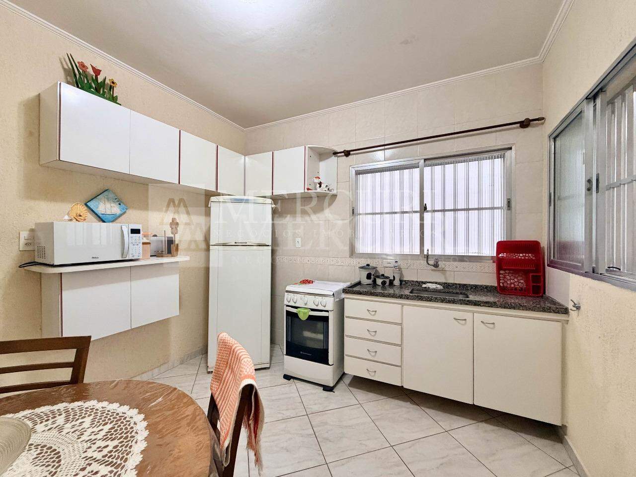 Apartamento à venda no Enseada: 