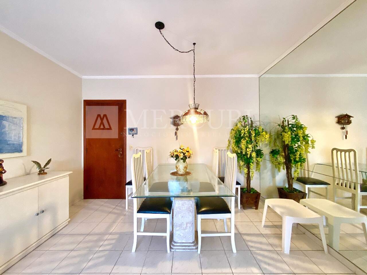 Apartamento à venda no Enseada: 