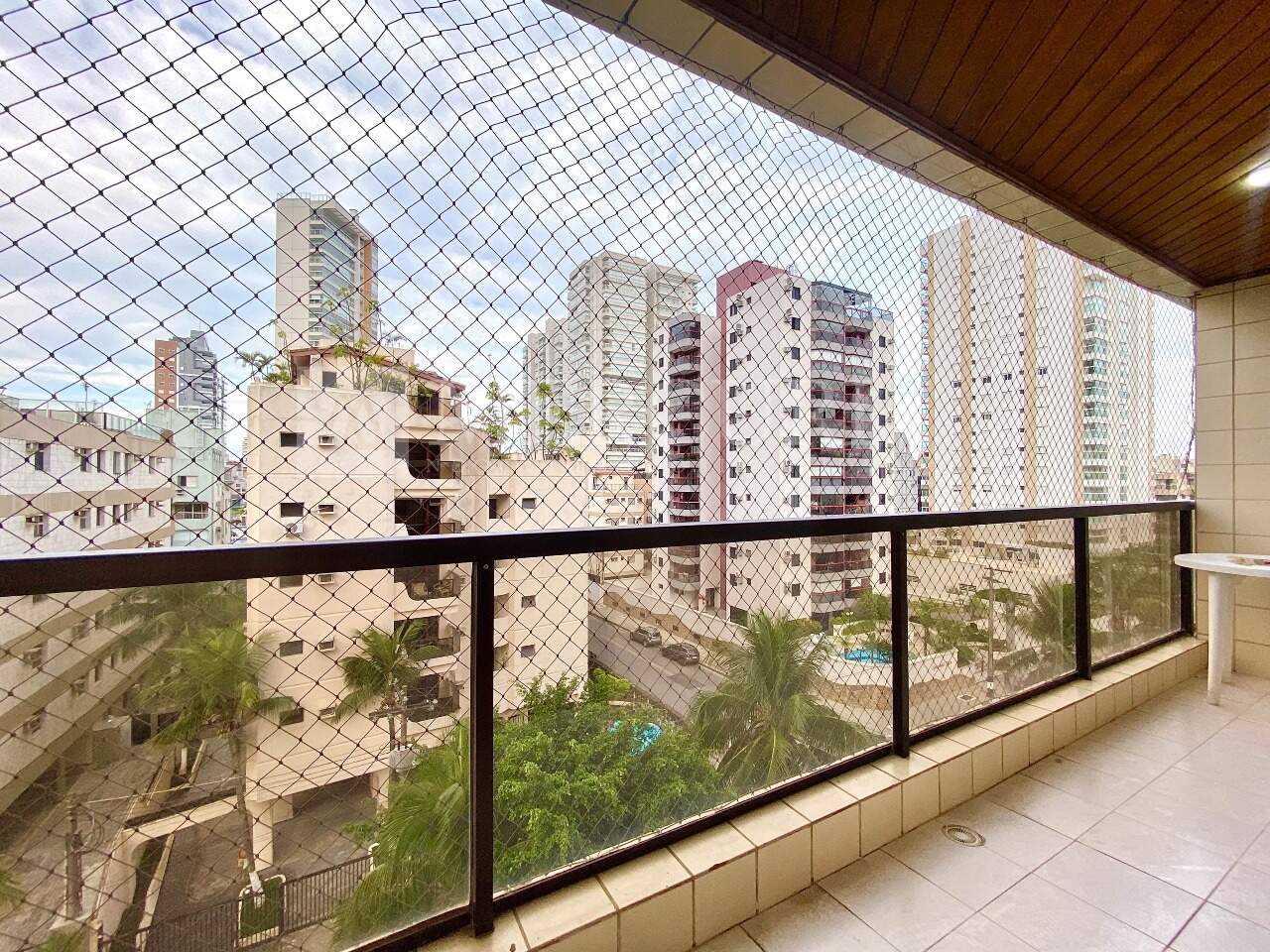 Apartamento à venda no Enseada: 