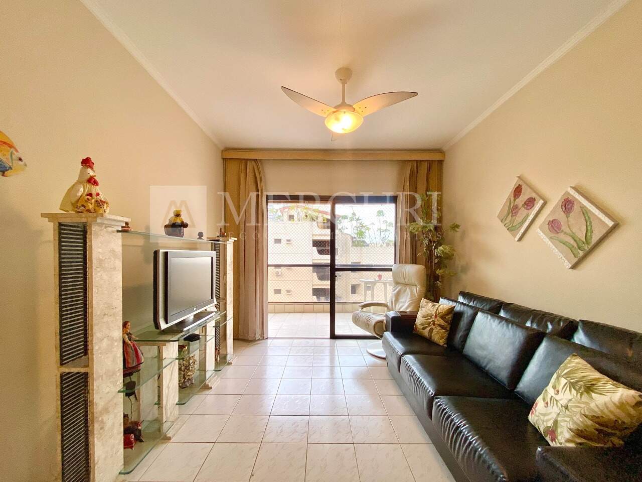 Apartamento à venda no Enseada: 