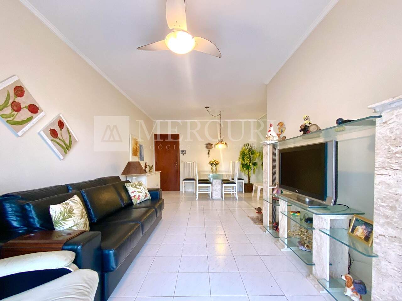 Apartamento à venda no Enseada: 