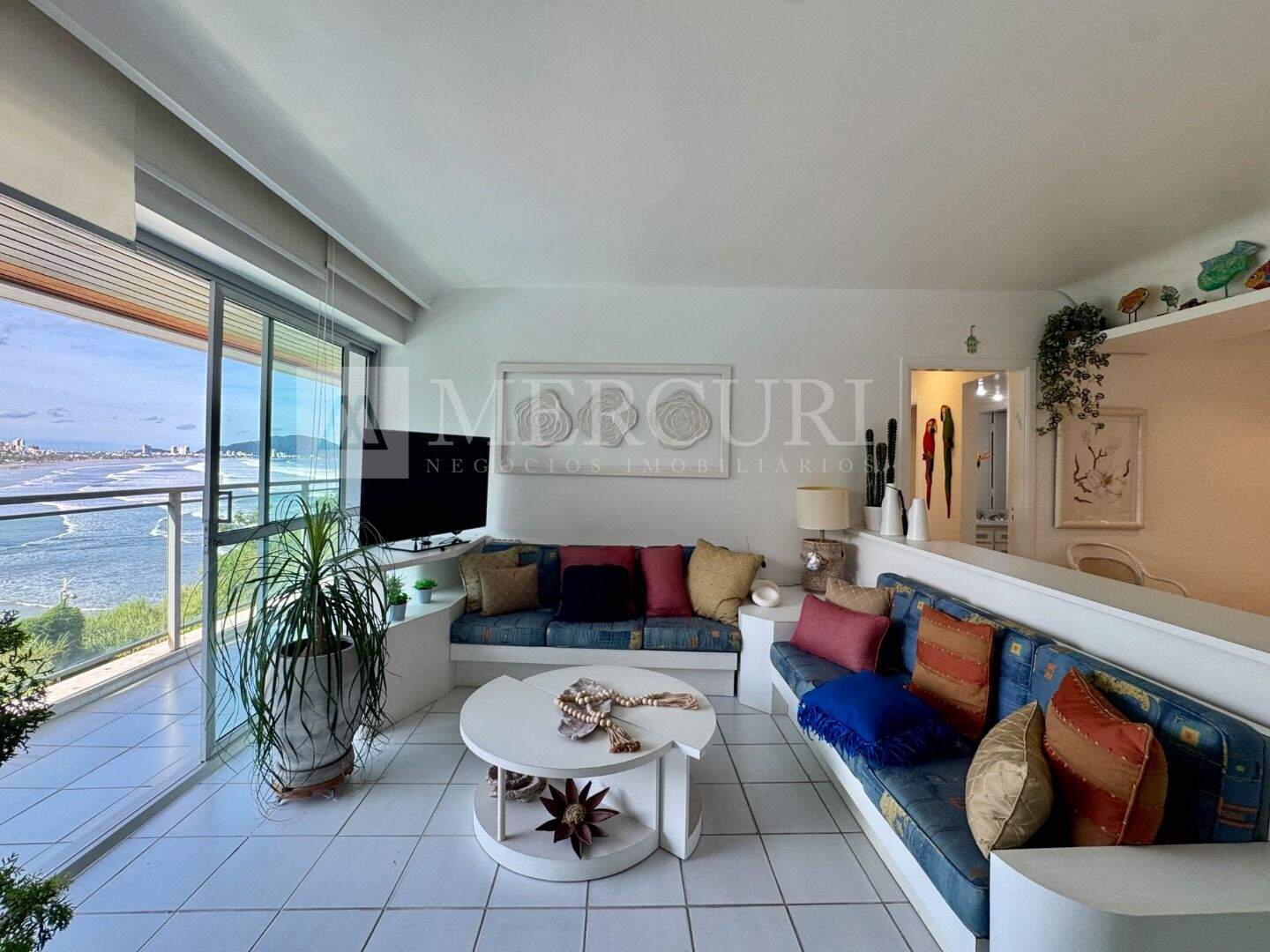 Apartamento à venda no Enseada: Busca por apartamentos a venda no Guarujá na Praia das Pitangueiras? Consulte a imobiliária em Guarujá e imobiliaria em Guarujá para mais detalhes.