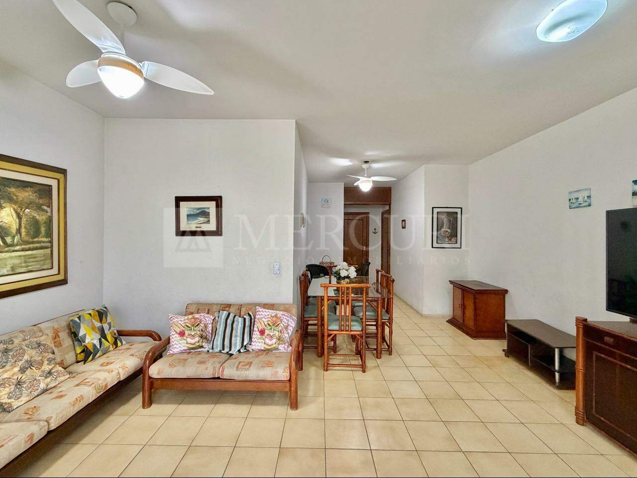 Apartamento à venda no Pitangueiras: 
