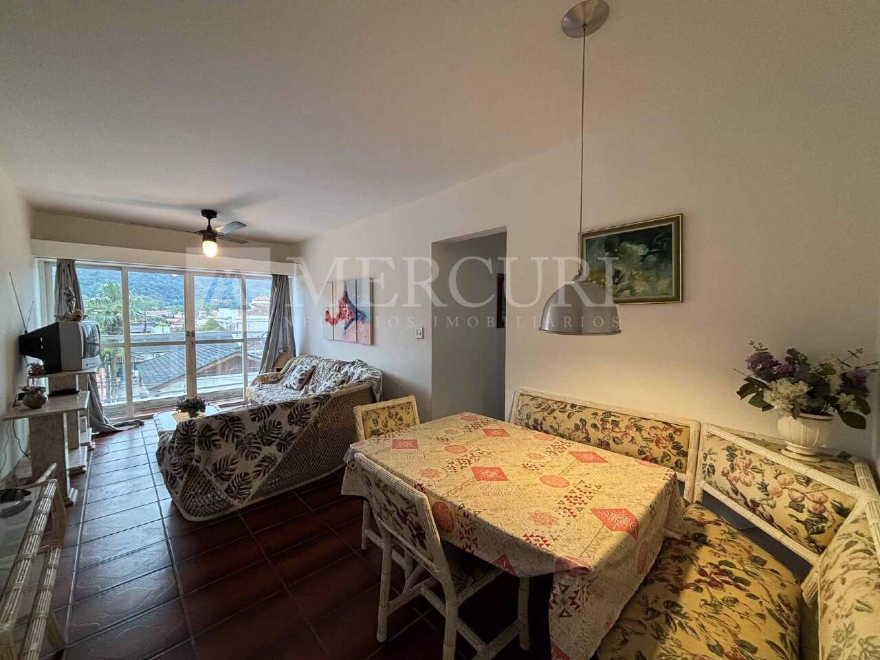 Apartamento à venda no Enseada: 