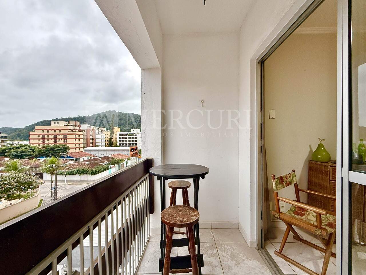 Apartamento à venda no Enseada: 