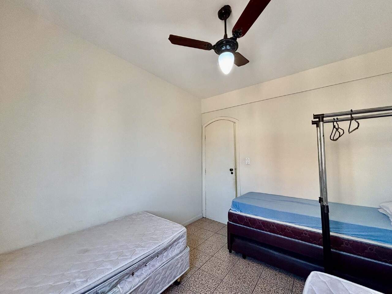 Apartamento à venda no Enseada: 