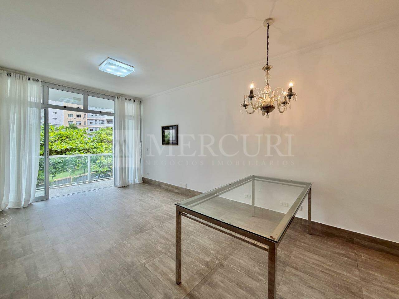 Apartamento à venda no Pitangueiras: 