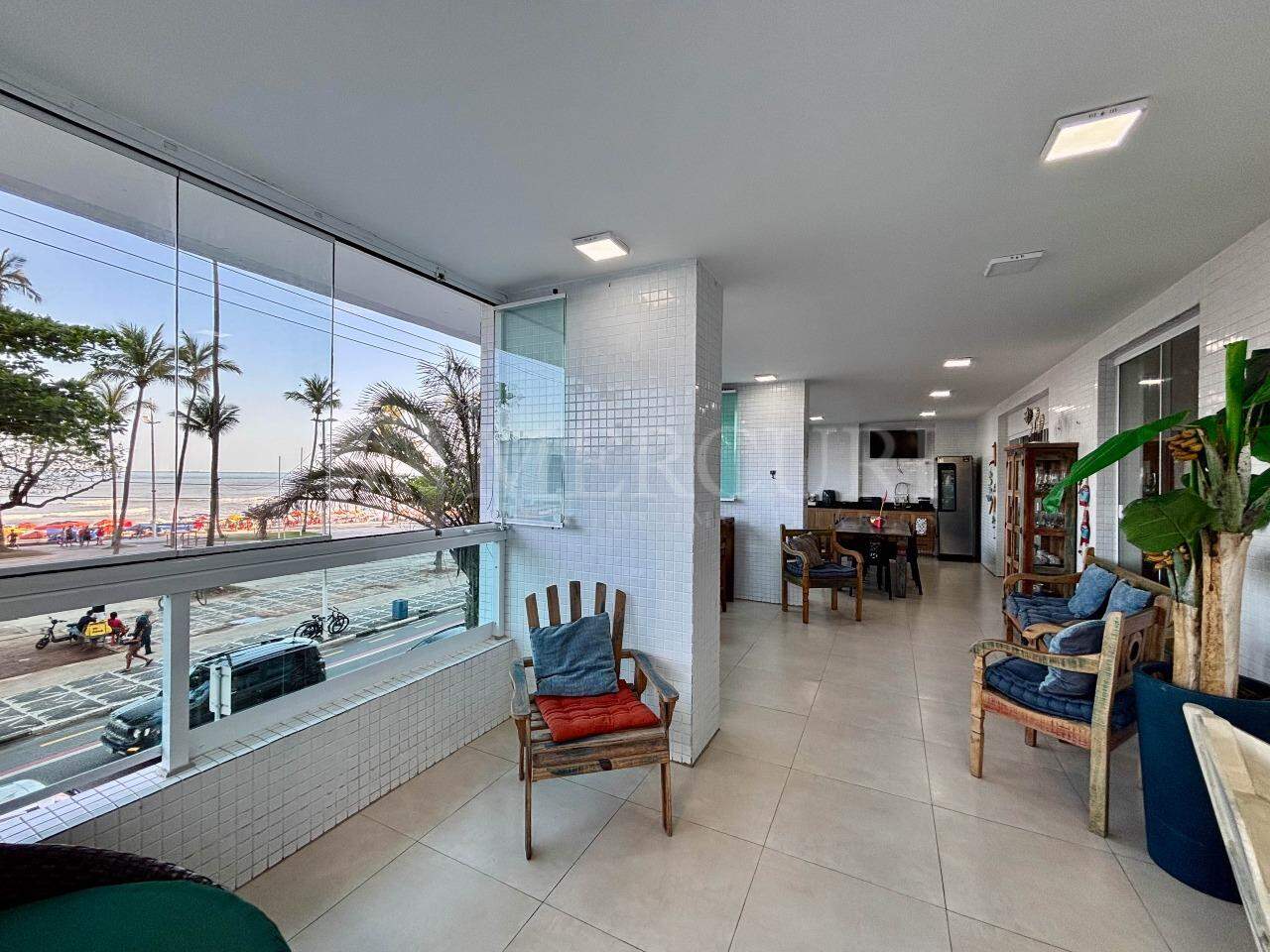 Apartamento à venda no Pitangueiras: 