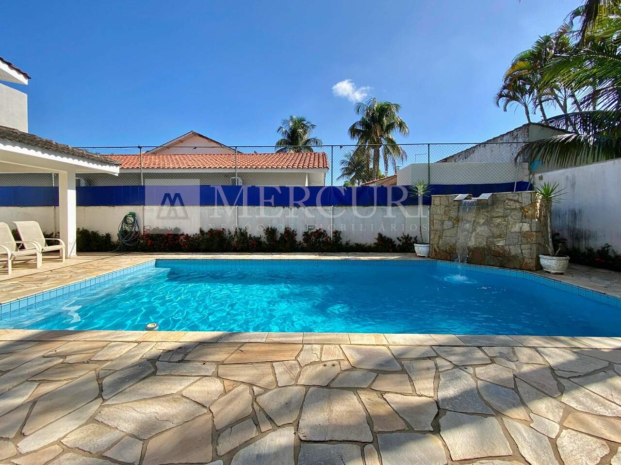 Casa à venda no Jardim Acapulco: 