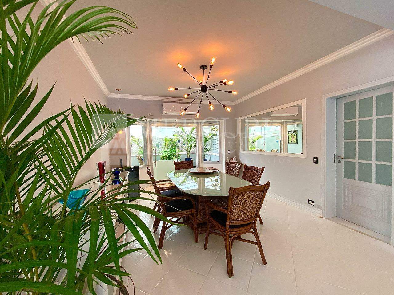 Casa à venda no Jardim Acapulco: 