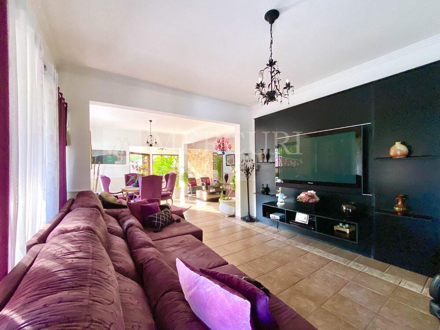 Casa à venda no Balneário Praia do Pernambuco: 1. casa a venda no guarujá localizada no jardim pernambuco, disponível em imobiliárias em guarujá referência no litoral.