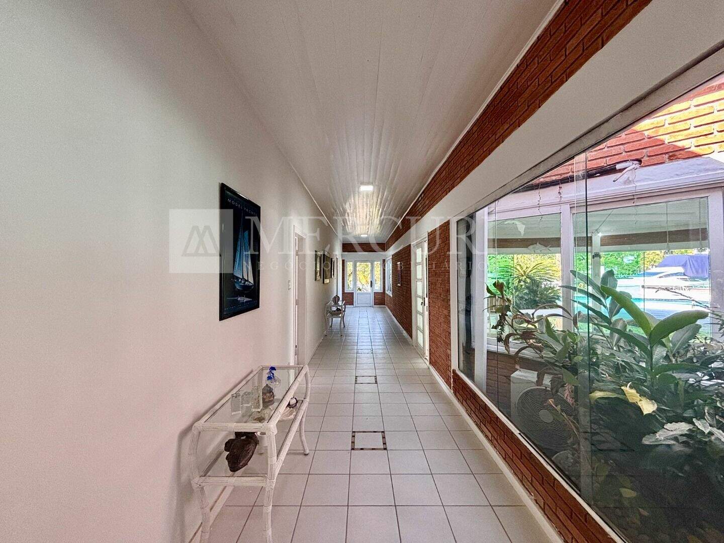 Casa à venda no Condominio Residencial Marina Guarujá: casa a venda no guarujá no condomínio Marina, anunciada por imobiliárias em guarujá especializadas em imóveis exclusivos.