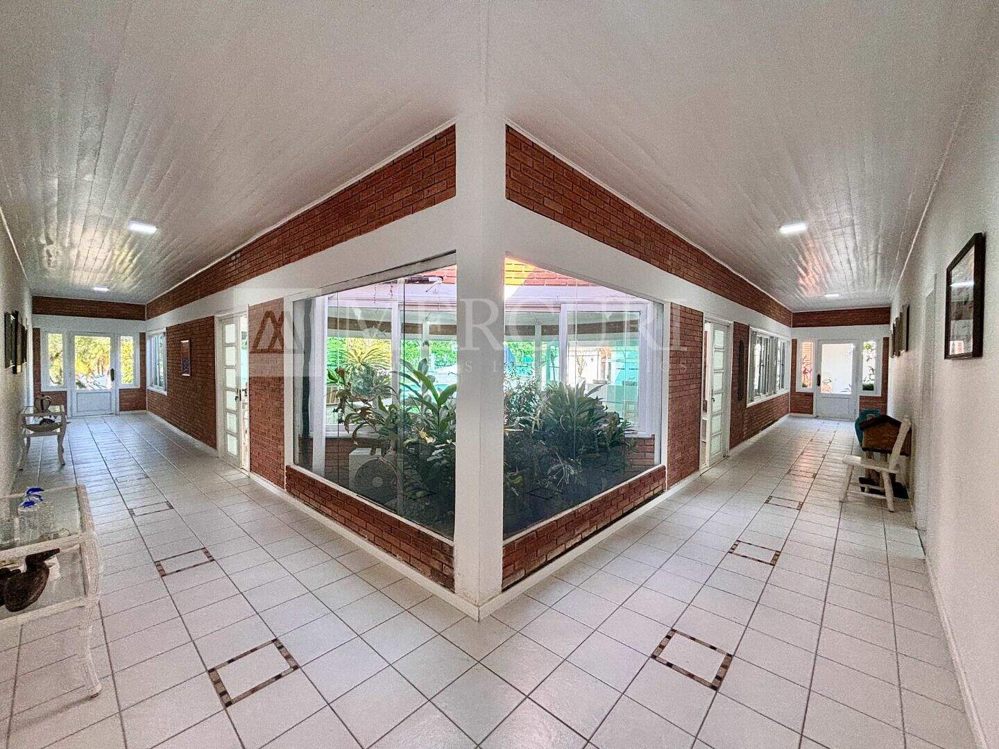 Casa à venda no Condominio Residencial Marina Guarujá: casa a venda no guarujá no condomínio Marina, anunciada por imobiliárias em guarujá especializadas em imóveis exclusivos.