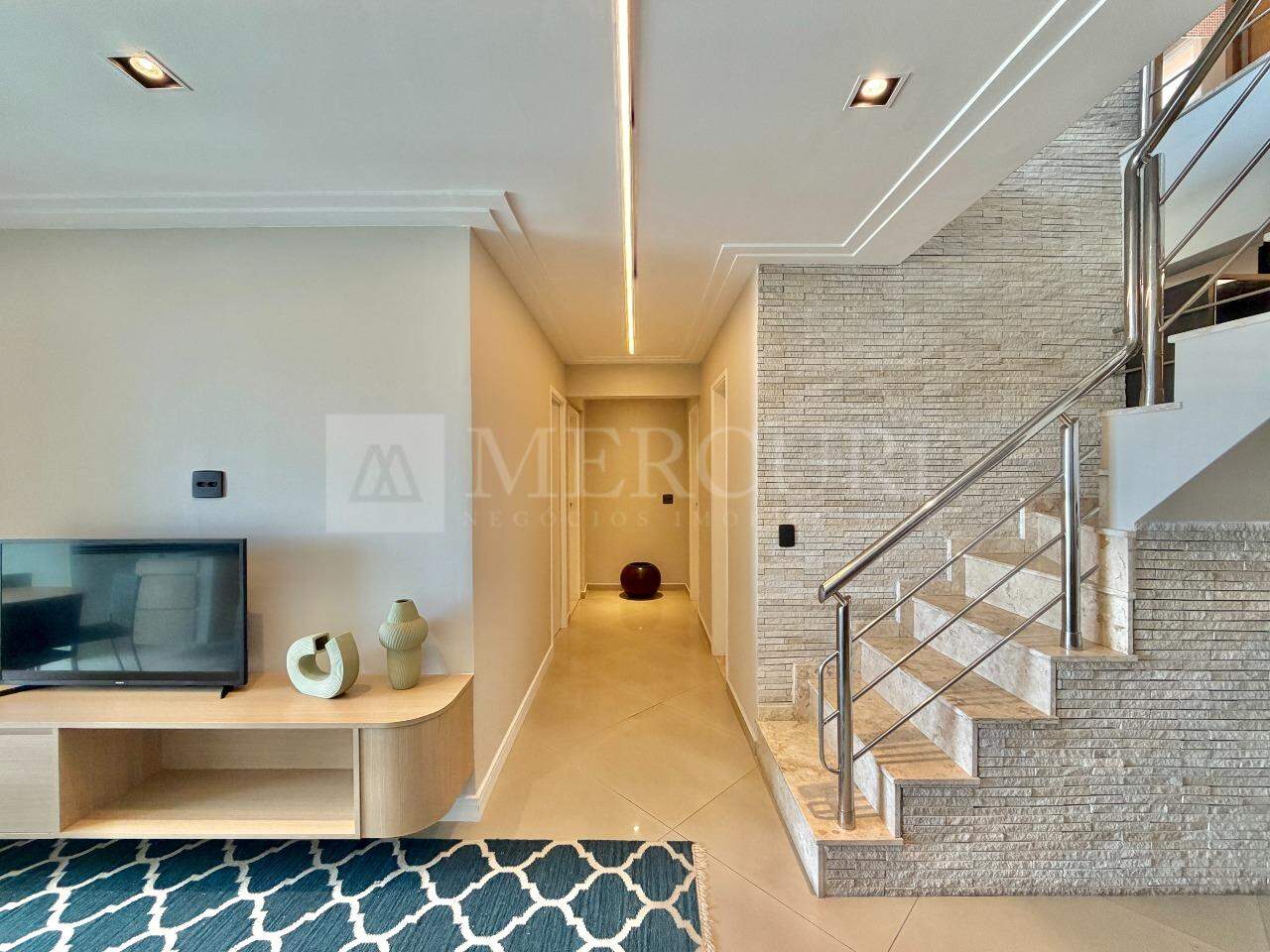 Cobertura à venda no Enseada: 