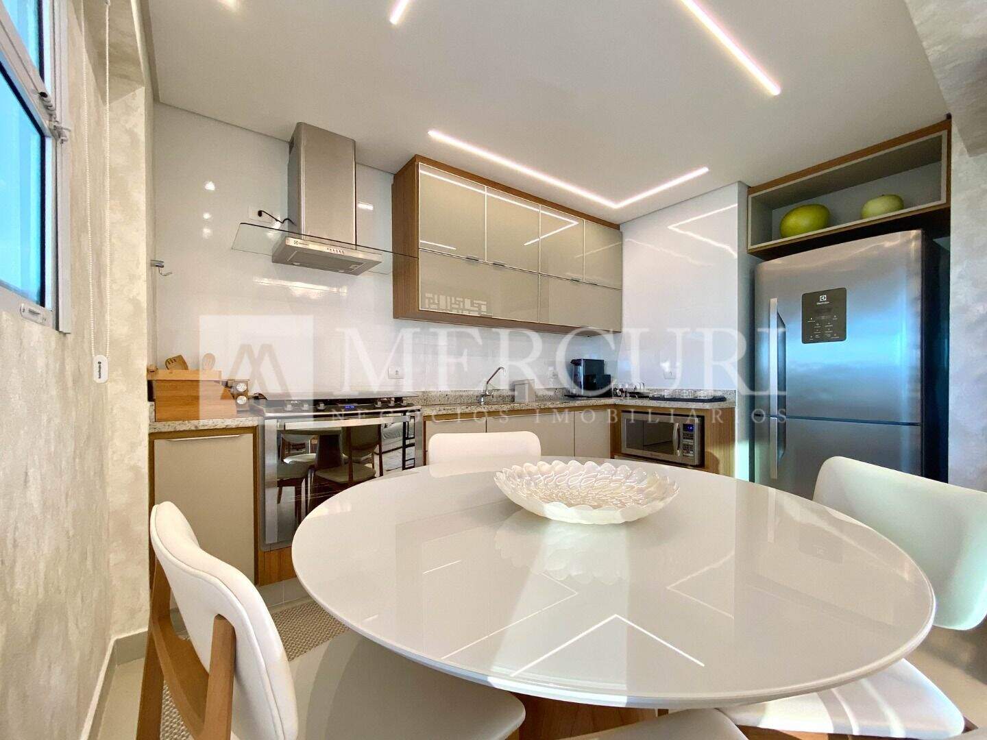 Cobertura à venda no Enseada: Imobiliarias no Guarujá têm as melhores coberturas a venda no Guarujá na Praia da Enseada, para um estilo de vida sofisticado.