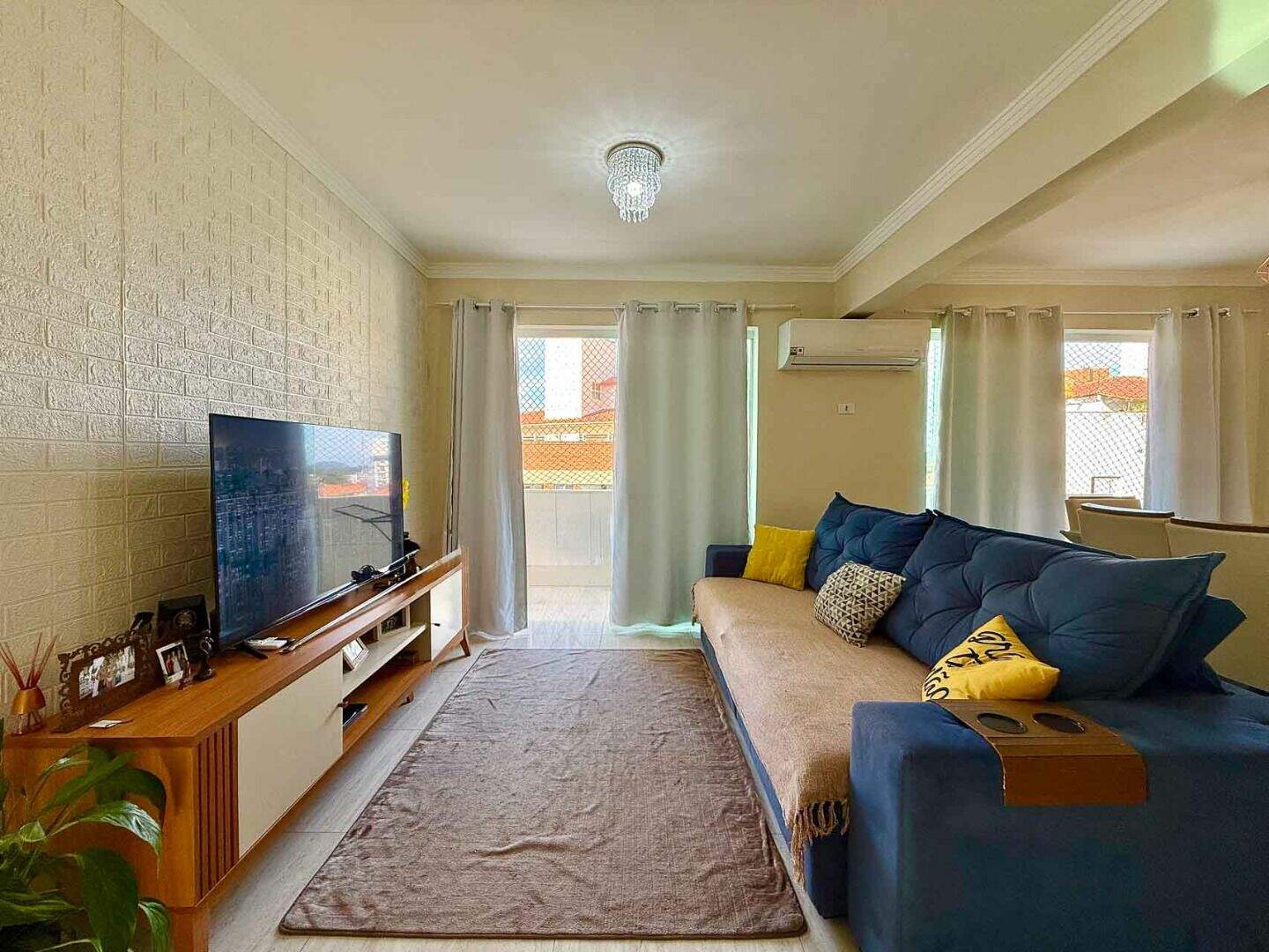 Cobertura à venda no Enseada: Luxuosas coberturas a venda no Guarujá na Praia da Enseada, com vistas panorâmicas, através de imobiliárias em Guarujá.