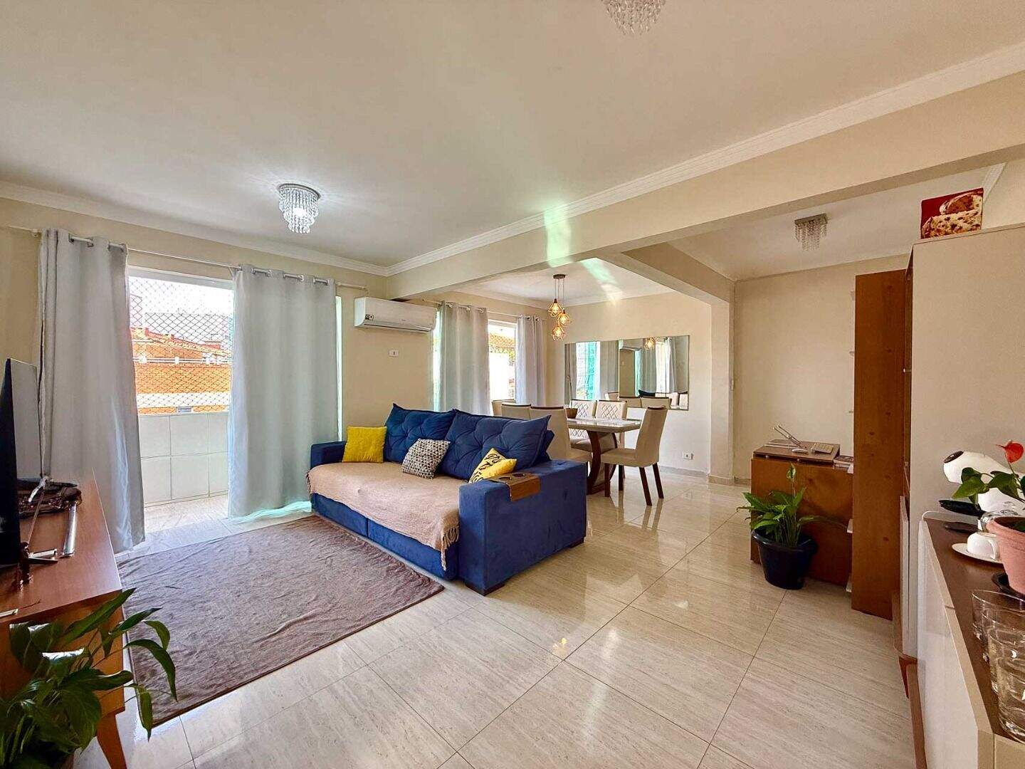 Cobertura à venda no Enseada: Luxuosas coberturas a venda no Guarujá na Praia da Enseada, com vistas panorâmicas, através de imobiliárias em Guarujá.
