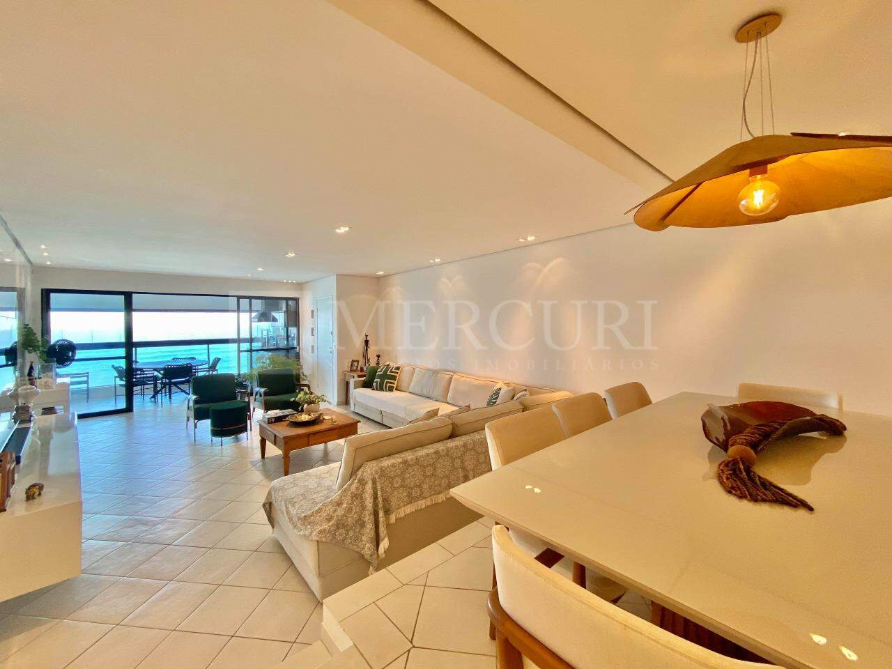 Apartamento à venda no Pitangueiras: 
