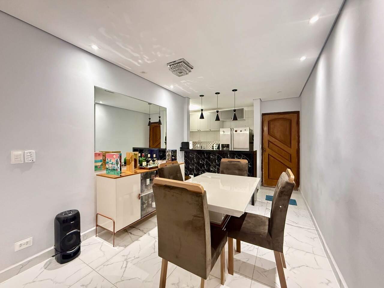Apartamento à venda no Pitangueiras: 