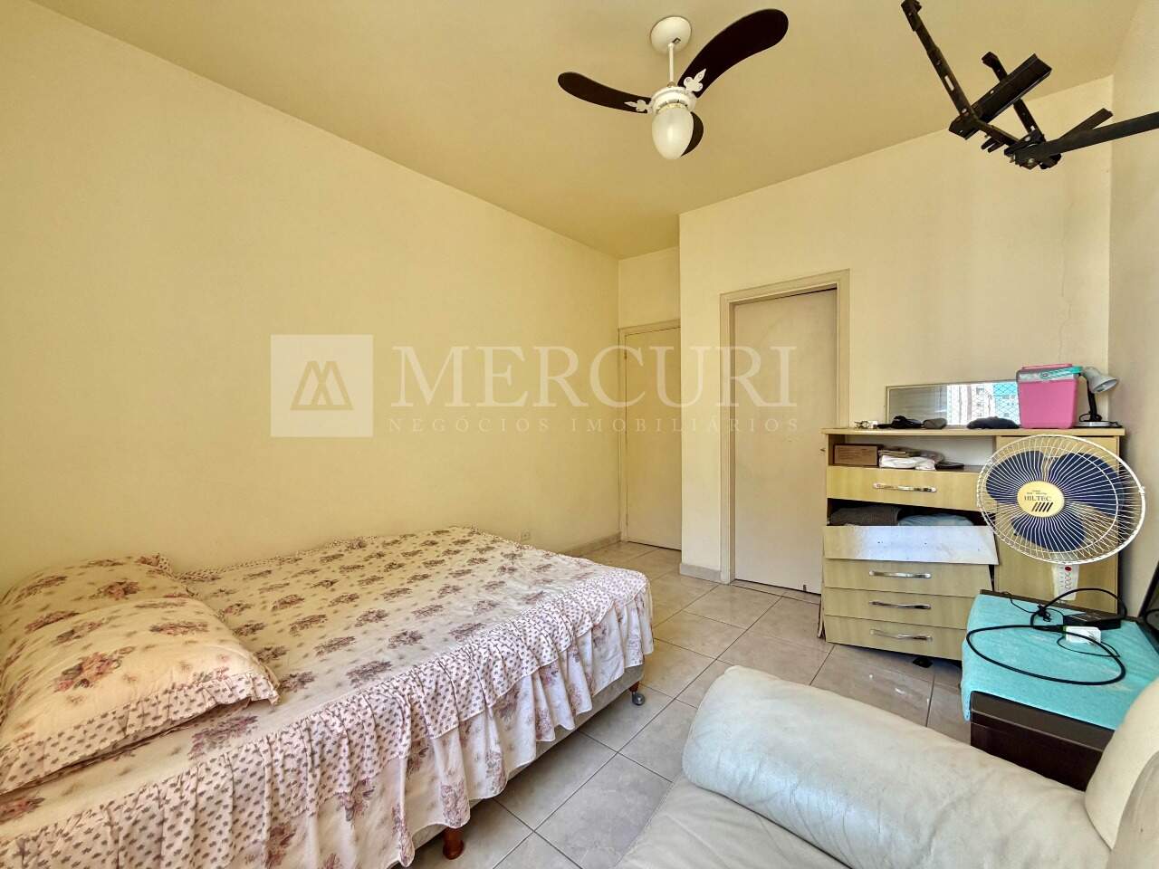 Apartamento à venda no Pitangueiras: 