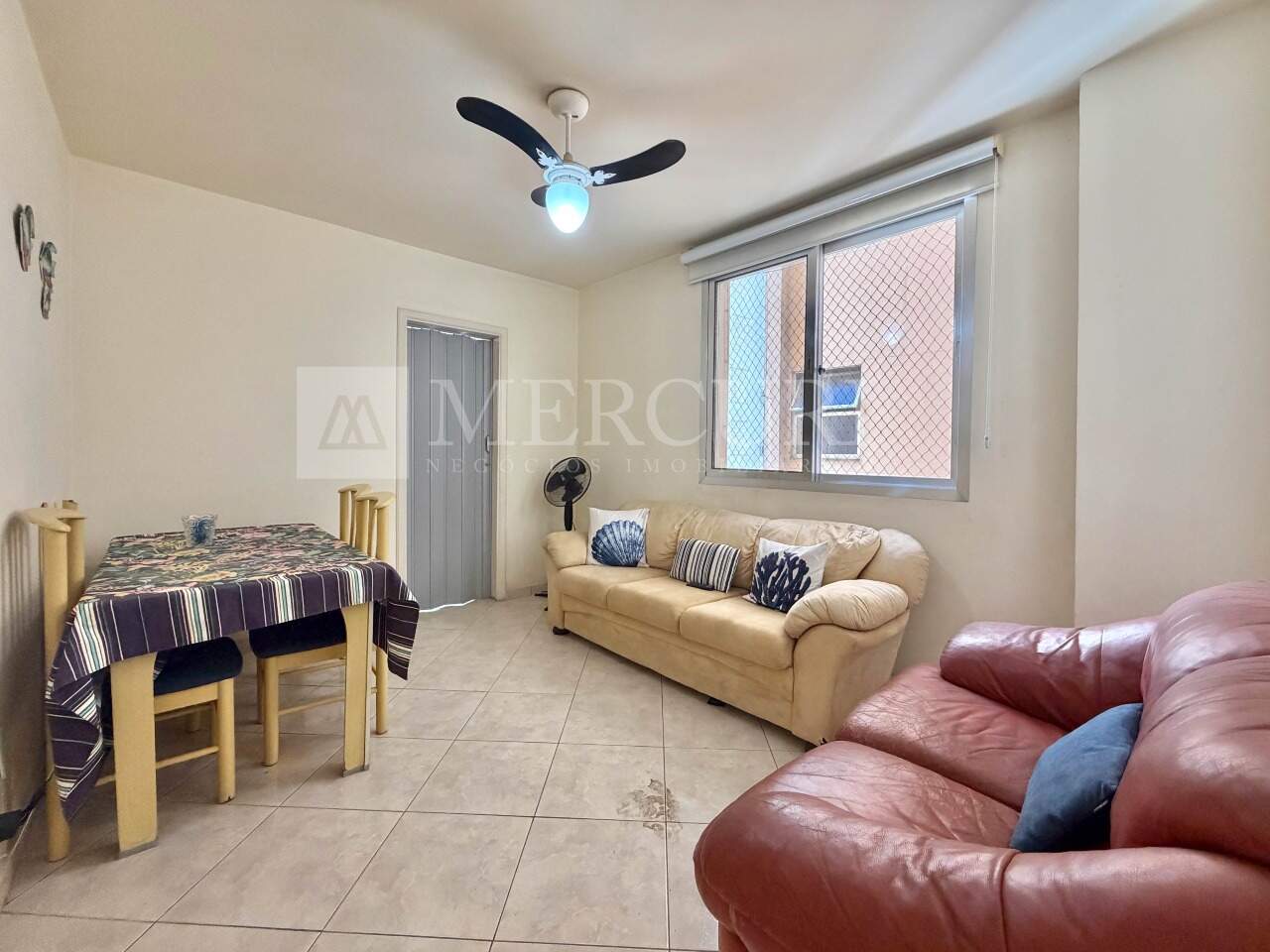 Apartamento à venda no Pitangueiras: 