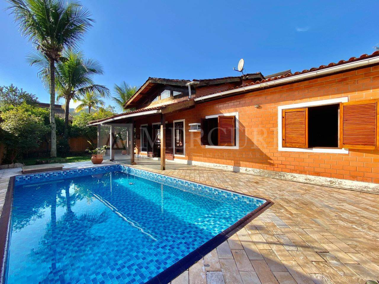 Casa à venda no Enseada: 