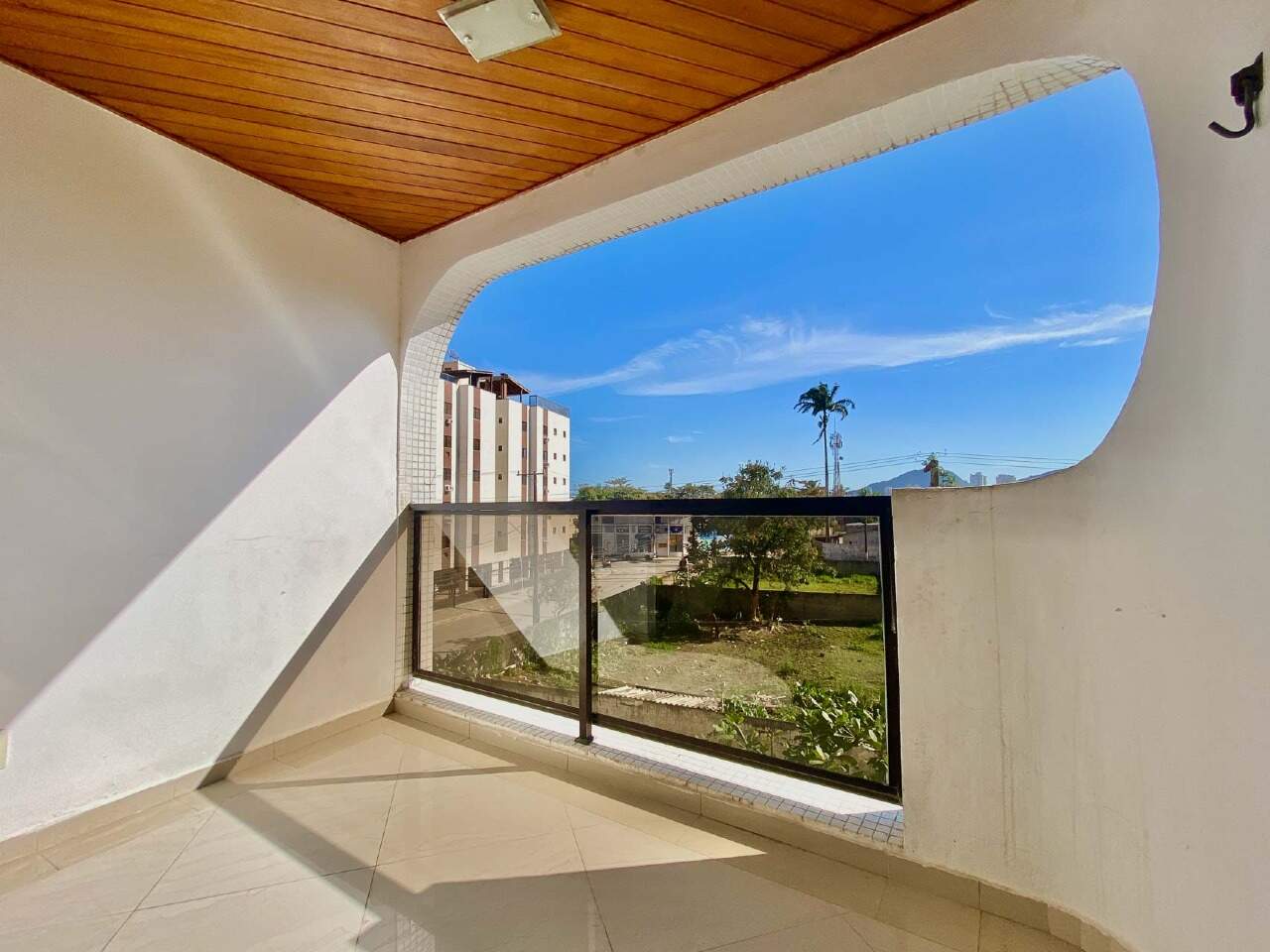 Apartamento à venda no Enseada: 