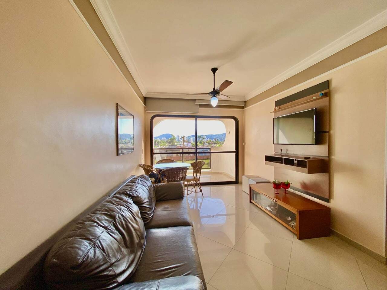 Apartamento à venda no Enseada: 