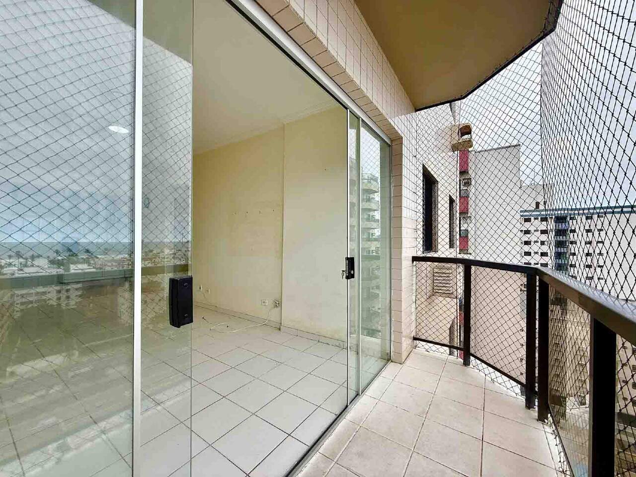 Apartamento à venda no Enseada: 