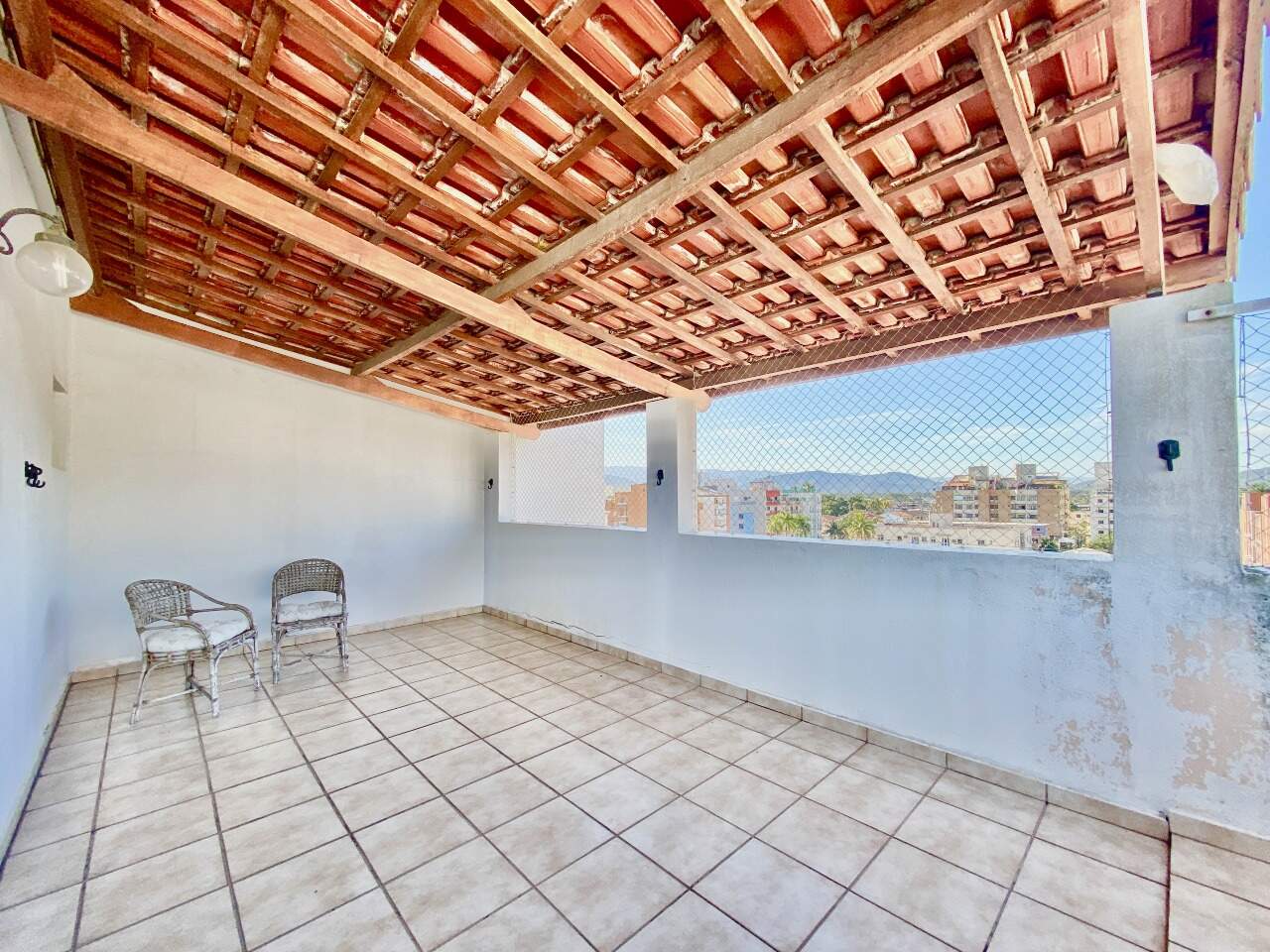 Cobertura à venda no Enseada: 