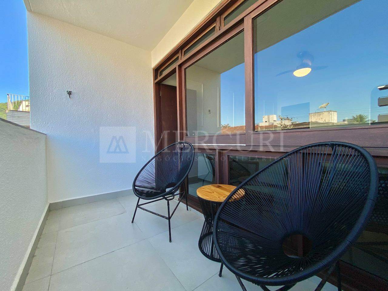 Apartamento à venda no Enseada: 