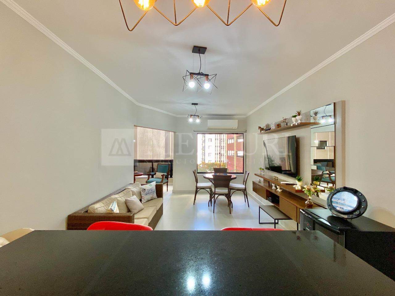 Apartamento à venda no Pitangueiras: 
