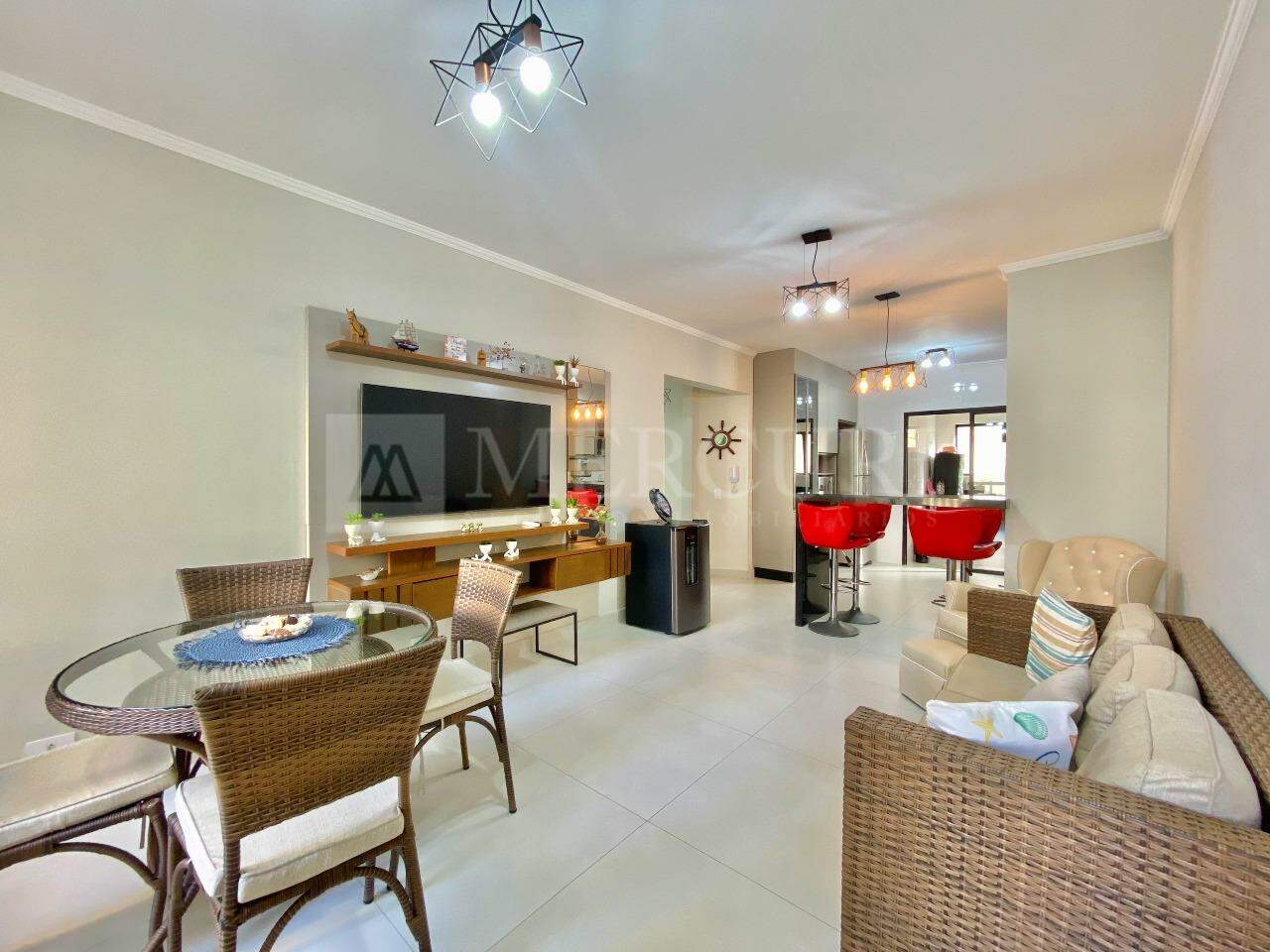 Apartamento à venda no Pitangueiras: 