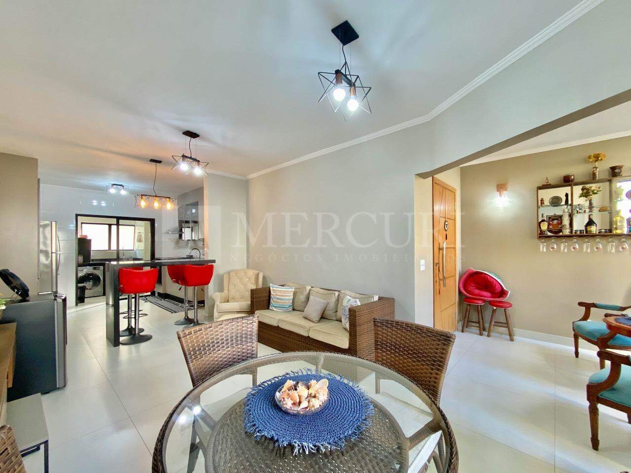 Apartamento à venda no Pitangueiras: 
