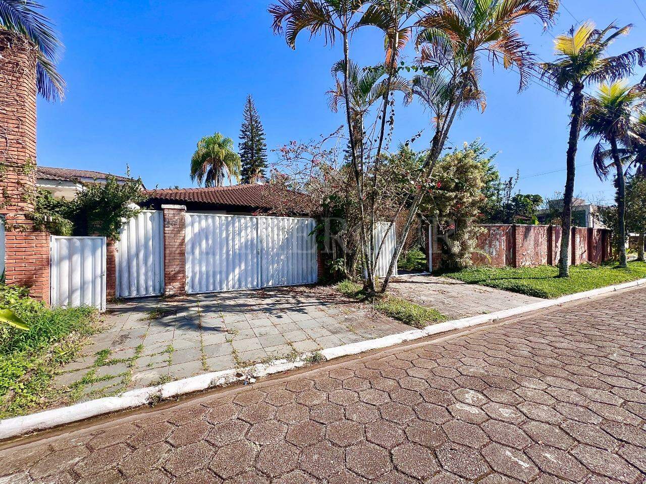 Casa à venda no Jardim Acapulco: 