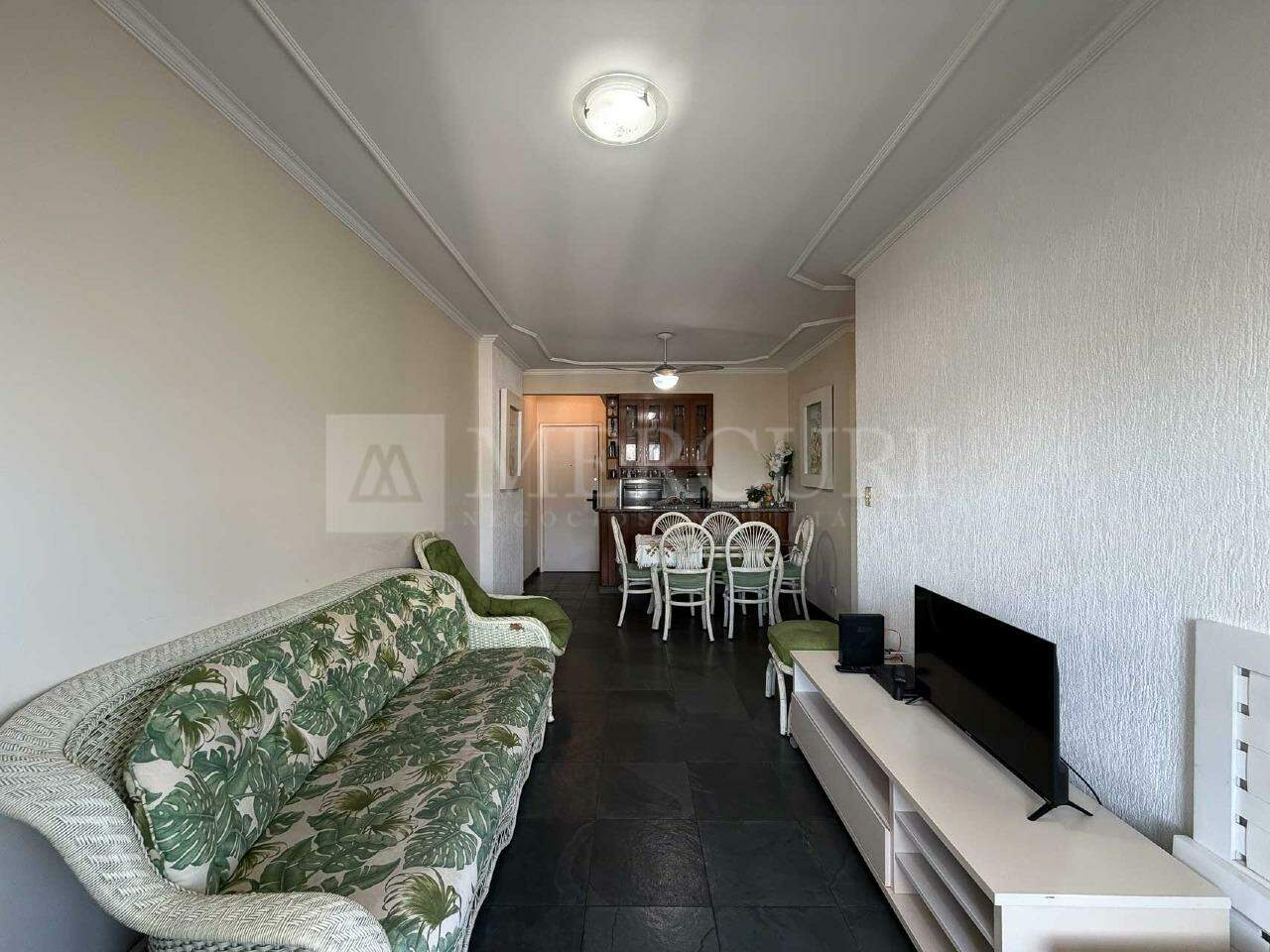 Apartamento à venda no Tombo: 