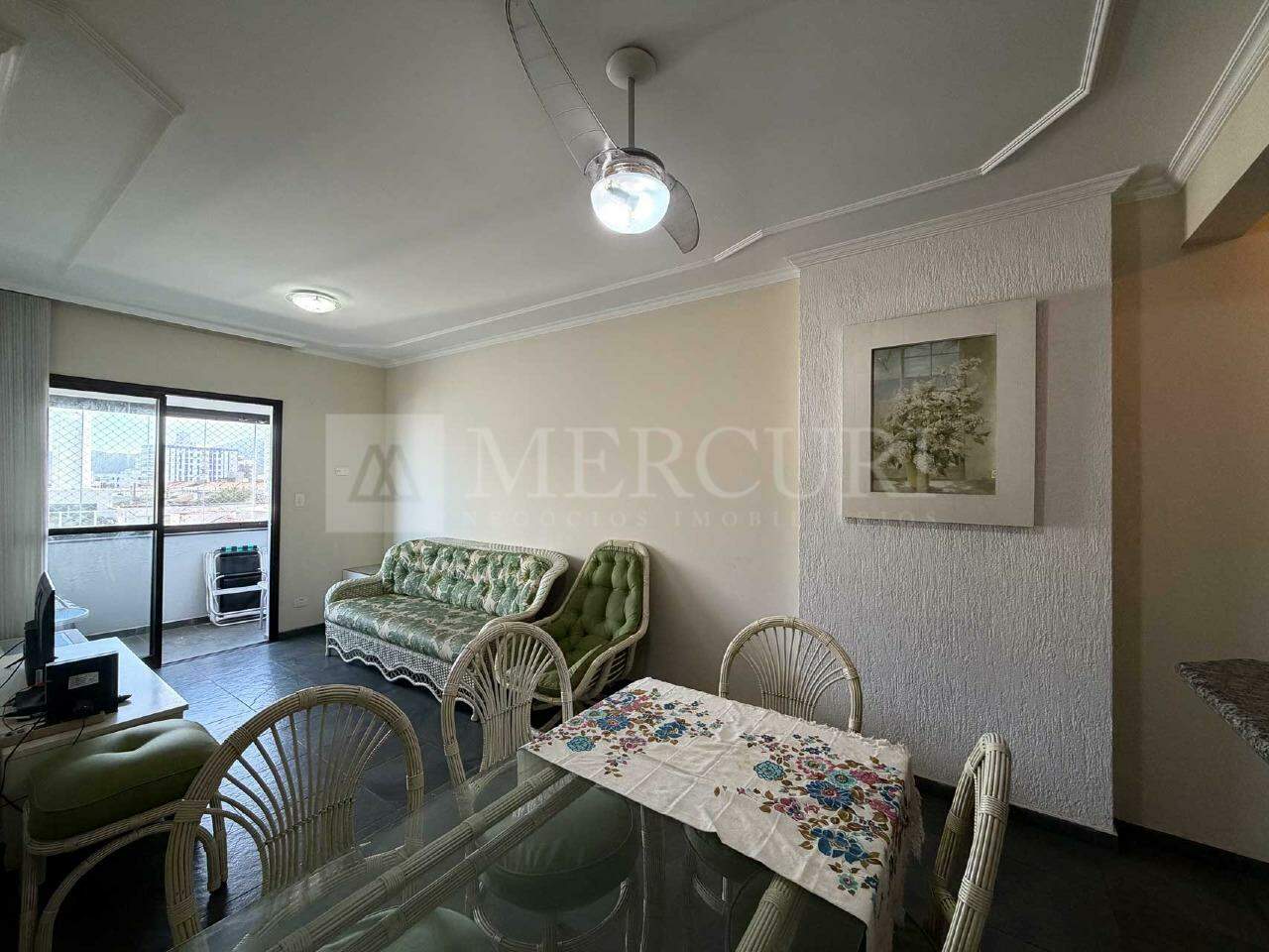 Apartamento à venda no Tombo: 
