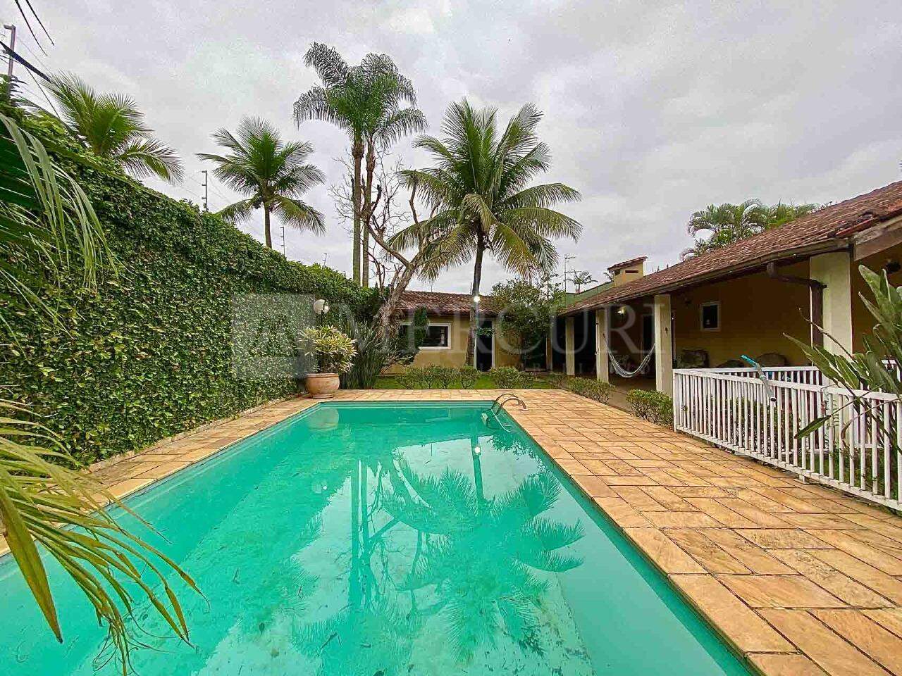 Casa à venda no Enseada: 