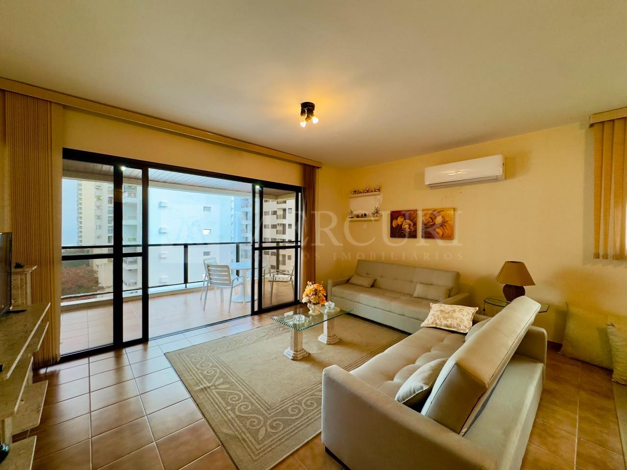 Apartamento à venda no Pitangueiras: 