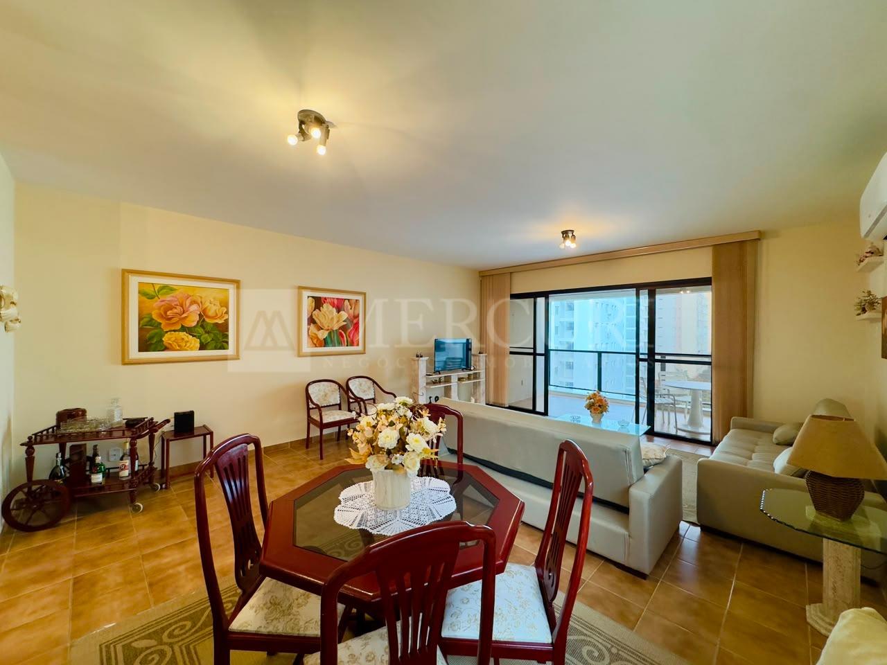 Apartamento à venda no Pitangueiras: 