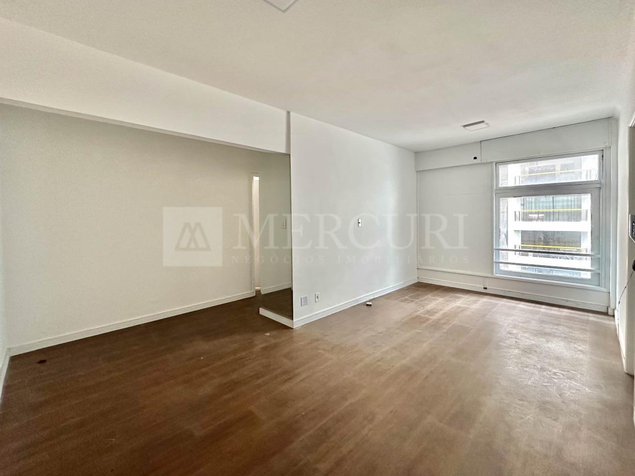 Apartamento à venda no Pitangueiras: 
