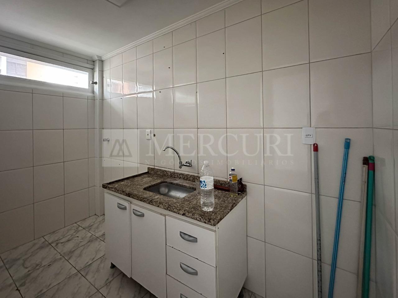 Apartamento à venda no Pitangueiras: 
